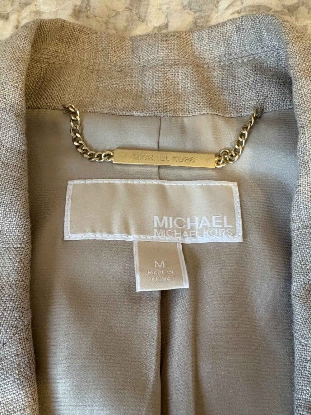 Michael Kors 100% Linen Vest & Pant Suit - Picture 7 of 12